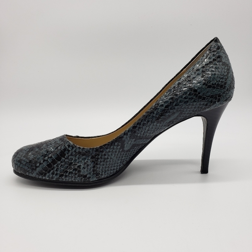 Preview International women US 11 gray heels snake print leather upper - Picture 7 of 11